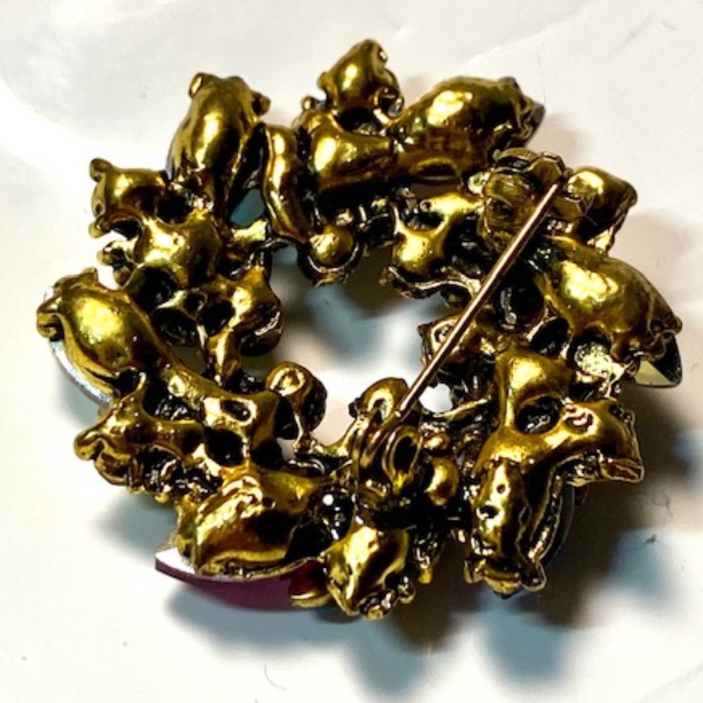 Multi-color Wreath Rhinestone Pin - Picture 3 of 3